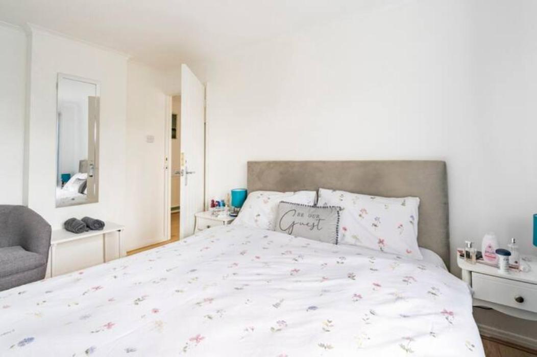 Luton Airport House In Quiet And A Very Pleasant Area, Near London Luton Airport Luton (Bedfordshire) Eksteriør bilde