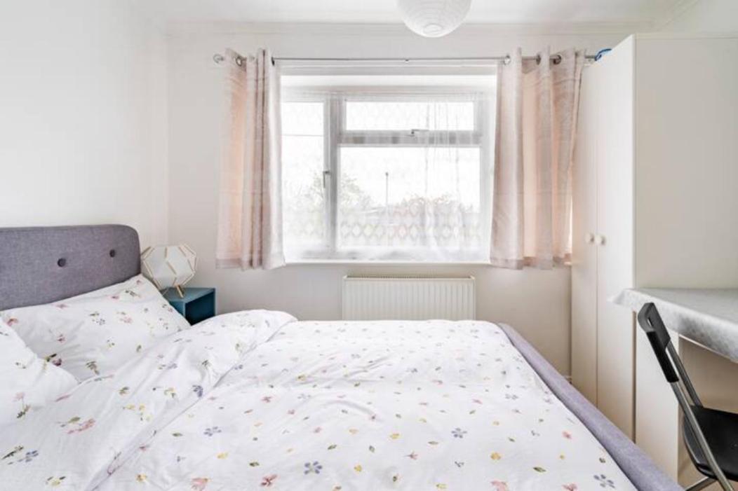 Luton Airport House In Quiet And A Very Pleasant Area, Near London Luton Airport Luton (Bedfordshire) Eksteriør bilde